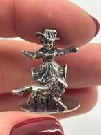 Z386 Prachtig antiek zilveren beeldje vrouw hondje, Antiek en Kunst, Ophalen of Verzenden, Zilver