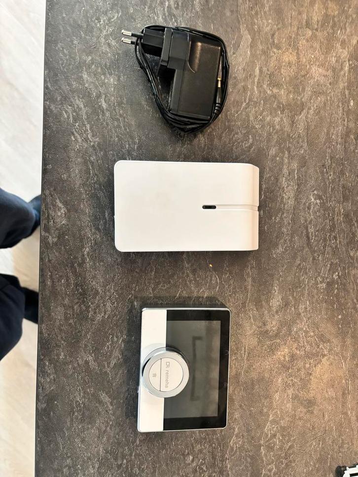 Remeha e Twist slimme thermostaat en Gateway, Doe-het-zelf en Verbouw, Thermostaten, Gebruikt, Slimme thermostaat, Ophalen of Verzenden