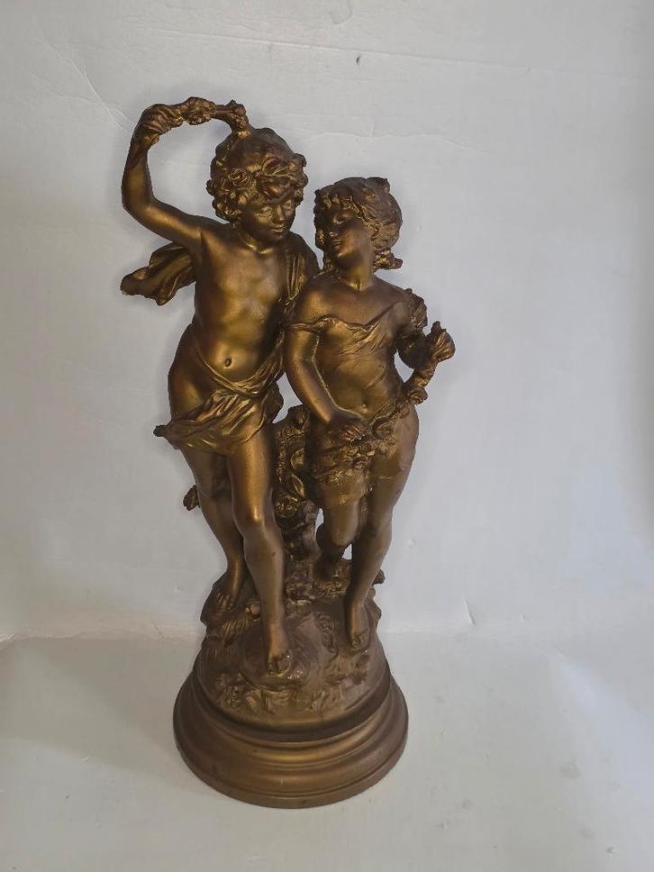 Auguste Moreau getekende beeld, Antiek en Kunst, Kunst | Beelden en Houtsnijwerken, Ophalen of Verzenden