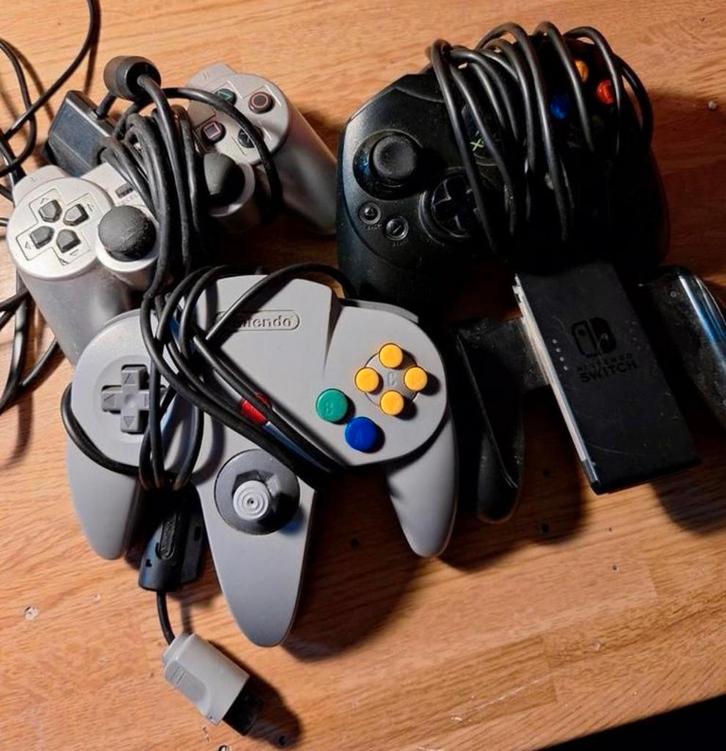 Diverse Controllers: Nintendo, Xbox, PlayStation, Kinect, Spelcomputers en Games, Spelcomputers | Overige, Gebruikt, Ophalen