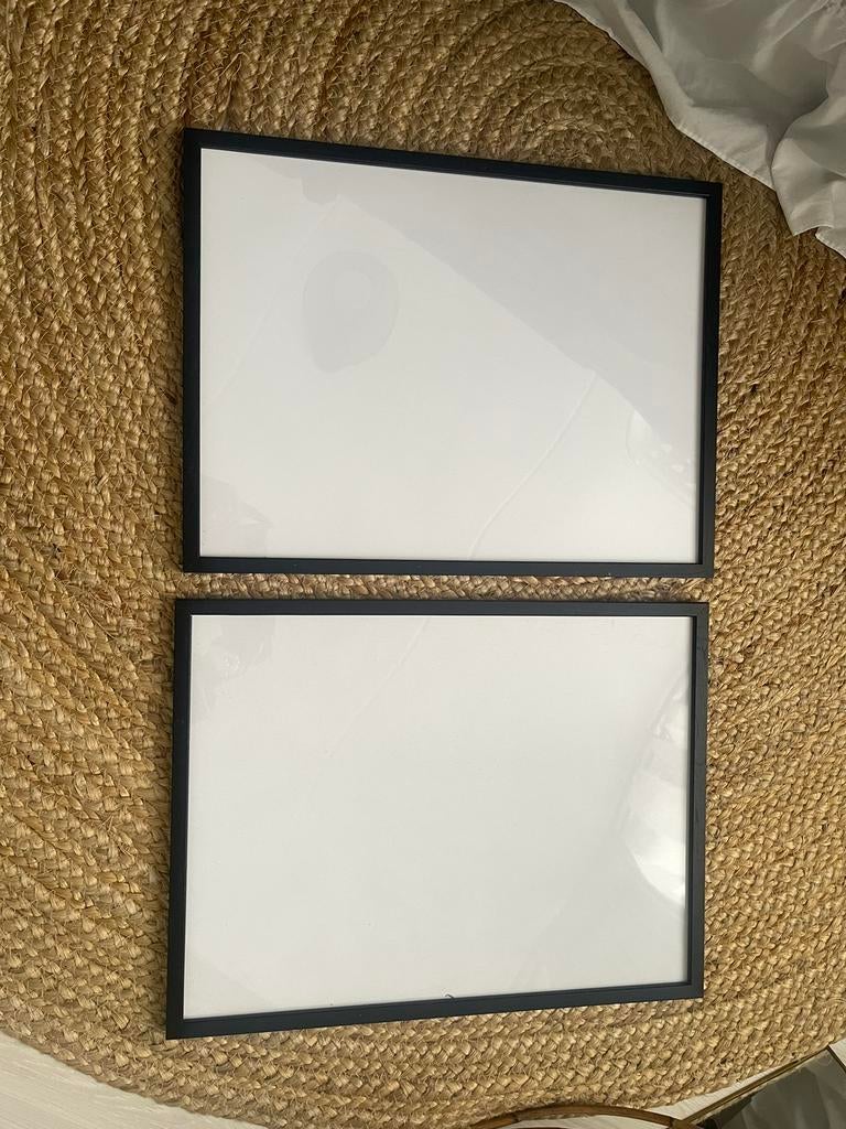 2 zwarte fotolijsten, Ophalen, Zo goed als nieuw