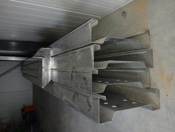 Entresolvloer verdiepingsvloer constructie  ca 3 x 4 meter  beschikbaar voor biedingen