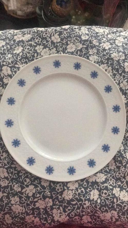 4-Delige set borden blauw-wit, Huis en Inrichting, Keuken | Servies, Zo goed als nieuw, Bord(en), Overige stijlen, Porselein, Ophalen of Verzenden