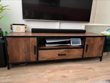 Te koop tv meubel mangohout & zwart staal 150cm beschikbaar voor biedingen