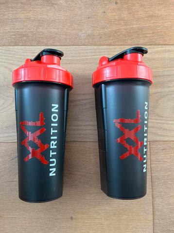 2 Shakebekers - XXL Nutrition beschikbaar voor biedingen
