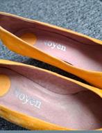 Gele Noyen Pumps Maat 40 nieuw, Pumps, Geel, Nieuw, Ophalen of Verzenden