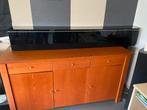 Zwart glanzend langwerpig hangend kastdeel, Huis en Inrichting, Kasten | Dressoirs, Met klep(pen), 150 tot 200 cm, Zo goed als nieuw