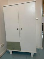 Retro kledingkast kinderkamer, Ophalen, Gebruikt, 50 tot 70 cm, 105 cm of meer