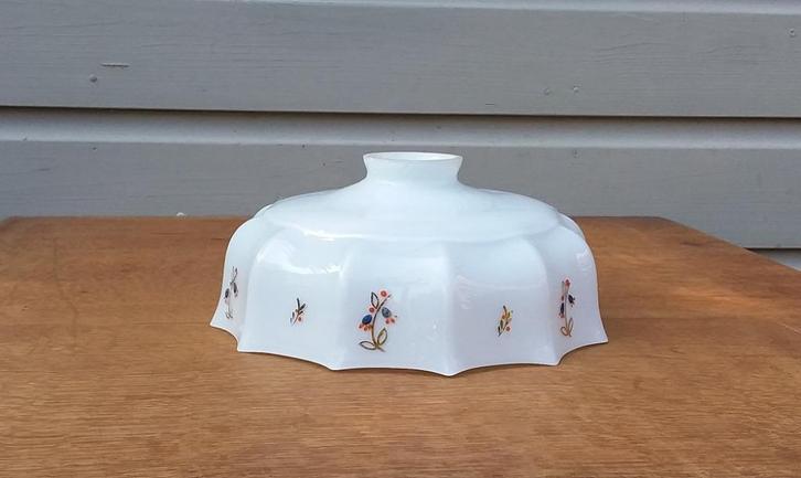 Nostalgisch lampenkapje voor hanglamp, Huis en Inrichting, Lampen | Lampenkappen, Zo goed als nieuw, Minder dan 25 cm, Rond, Wit
