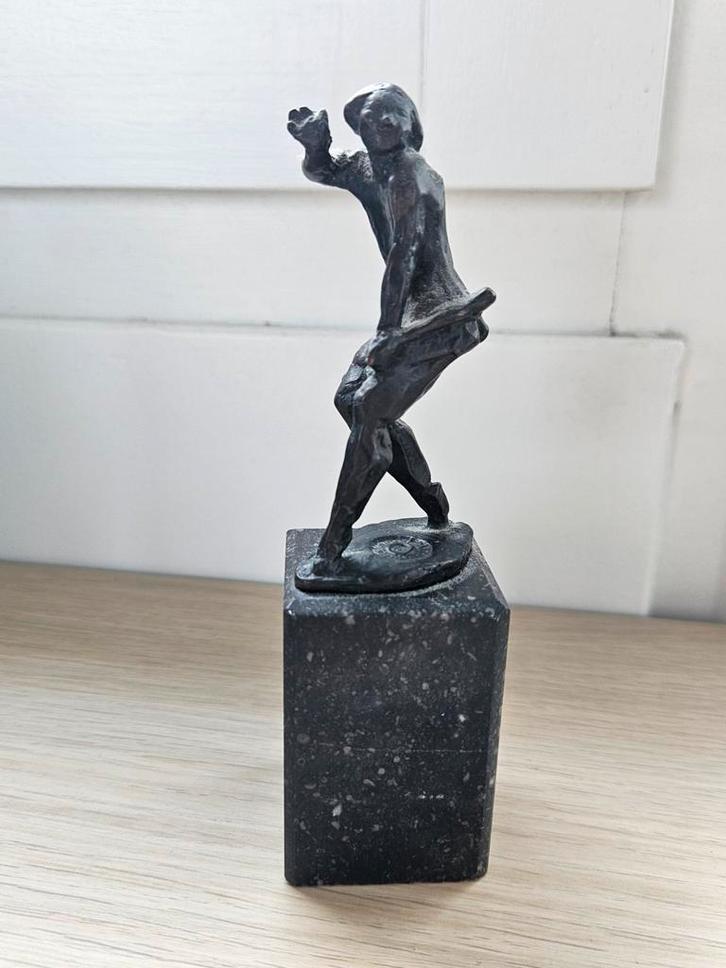 Bronzen beeld Mestreechter Geis, Antiek en Kunst, Kunst | Beelden en Houtsnijwerken, Ophalen