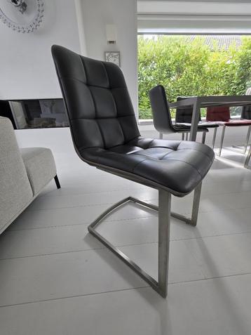 Henders & Hazel leren eetkamerstoelen beschikbaar voor biedingen