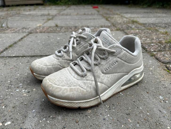 Skechers mt. 37 dames, Kleding | Dames, Schoenen, Gedragen, Sneakers of Gympen, Overige kleuren, Ophalen of Verzenden