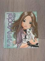 Topmodel Doggy kleurboek inc stickers, Hobby en Vrije tijd, Tekenen, Ophalen of Verzenden, Zo goed als nieuw