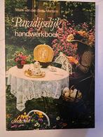 Paradijselijk handwerkboek, Ophalen of Verzenden, Zo goed als nieuw, Haken, Patroon of Boek