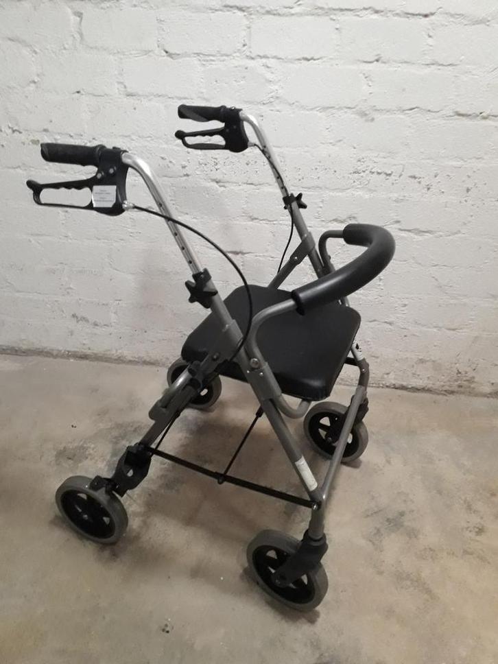 Rollator Grijs, Diversen, Rollators, Zo goed als nieuw, Ophalen