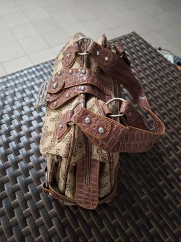 Damestas beschikbaar voor biedingen