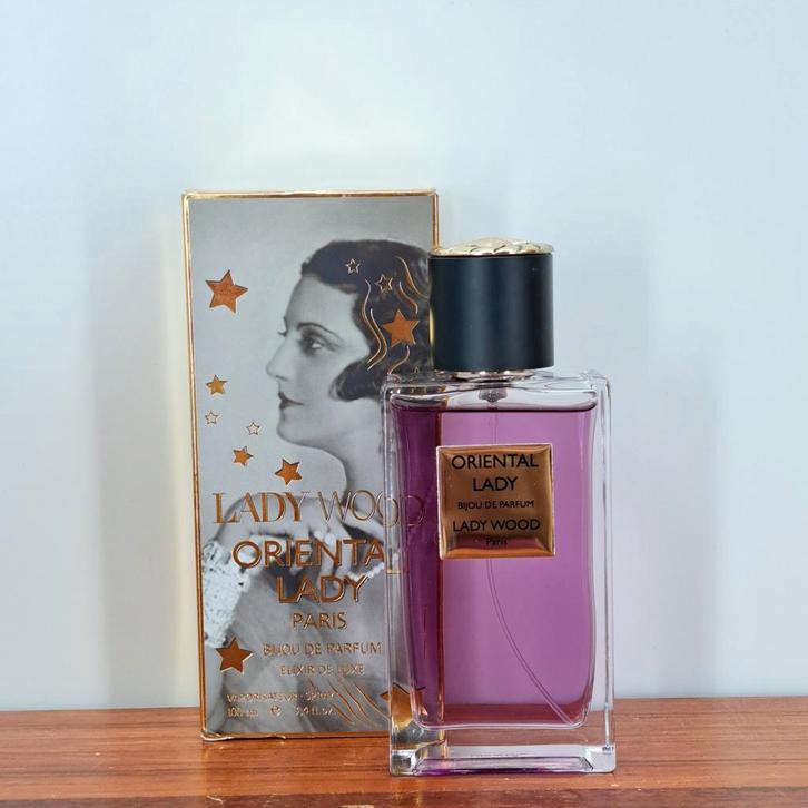 Lady Wood Oriental Lady Eau de Parfum 95/100 ml Spray, Sieraden, Tassen en Uiterlijk, Uiterlijk | Parfum, Zo goed als nieuw, Ophalen of Verzenden