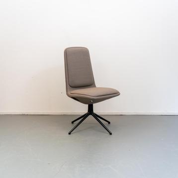 2 Normann Copenhagen Off Chair Low Nieuw beschikbaar voor biedingen