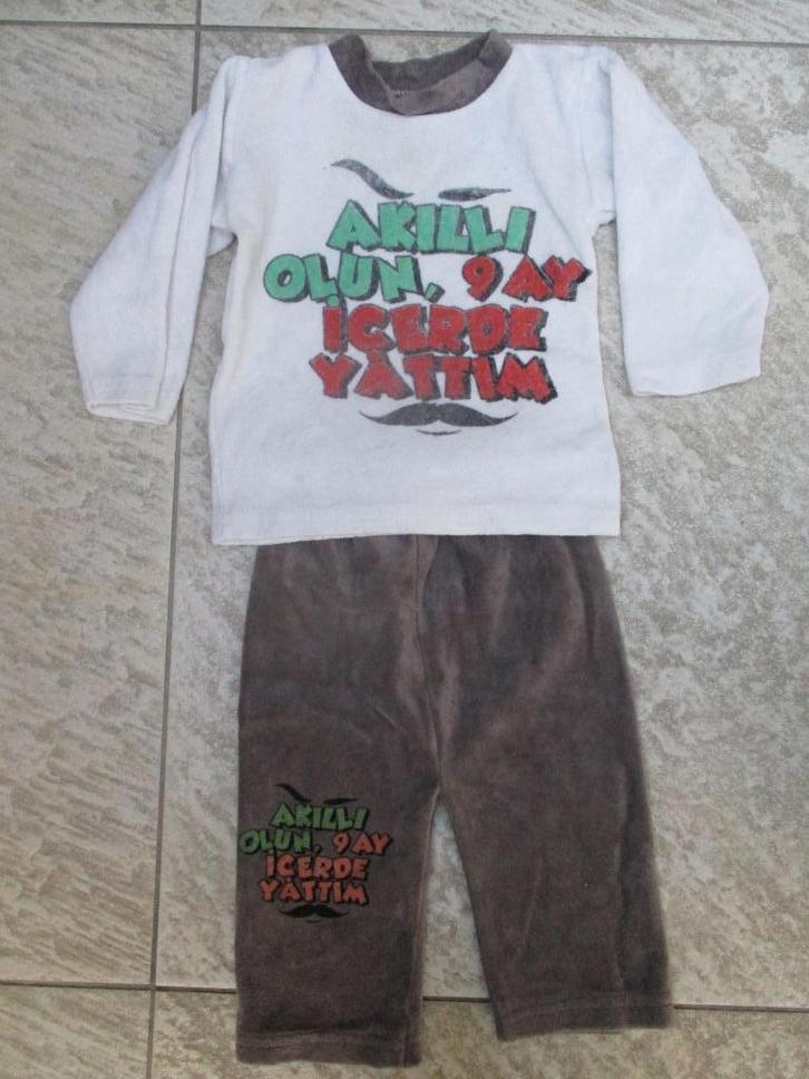 Pakje 2-deling wit / taupe maat 92 Turkije badstof setje, Kinderen en Baby's, Kinderkleding | Maat 92, Gebruikt, Jongen, Setje