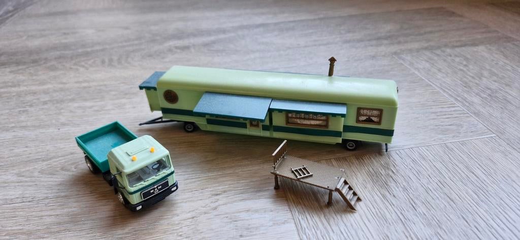 Faller 469 Oscar Bruch woonwagen+truck transport, Ophalen, Gelijkstroom of Wisselstroom, Brug, Tunnel of Gebouw, Overige merken