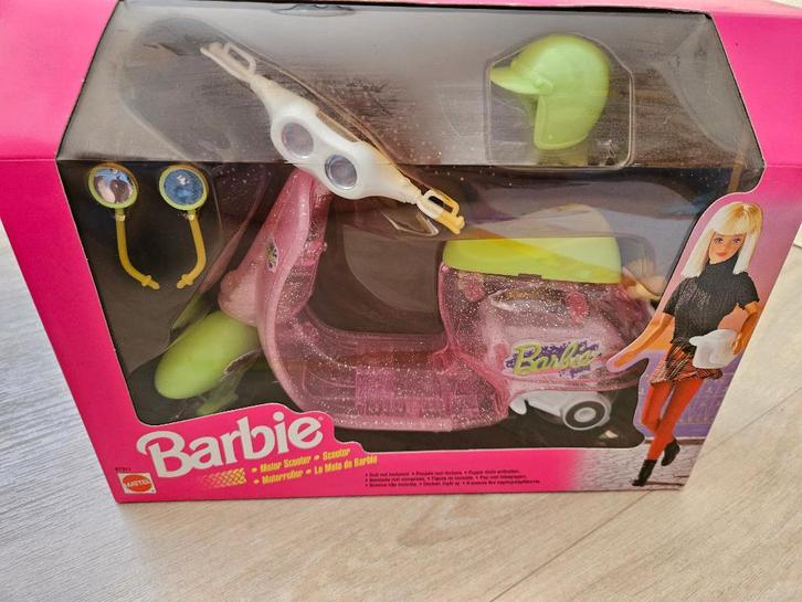 Barbie motorscooter, Hobby en Vrije tijd, Modelauto's | 1:32, Nieuw, Tractor of Landbouw, Overige merken, Ophalen of Verzenden