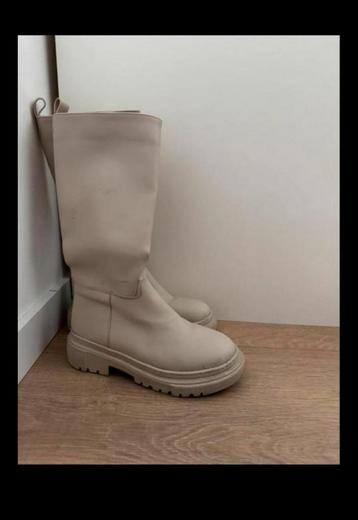 Hoge Laarzen - Beige - Maat 38 beschikbaar voor biedingen