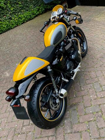 Zeer mooie Triumph STREET CUP 900 6800km! beschikbaar voor biedingen