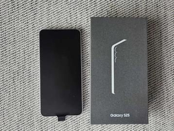 SAMSUNG Galaxy S25 beschikbaar voor biedingen