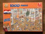 Jan van Haasteren - De Inhuldiging - 1000 stukjes - compleet, Ophalen of Verzenden, 500 t/m 1500 stukjes, Zo goed als nieuw, Legpuzzel