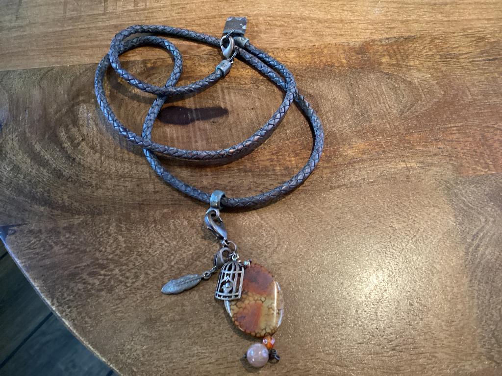 Pimps and Pearls, Ophalen, Overige materialen, Gebruikt, Bruin