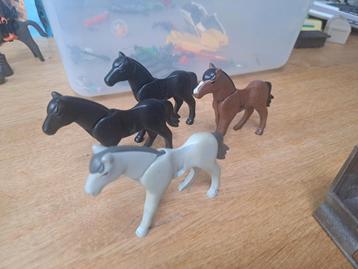 Playmobil paarden, 4 stuks beschikbaar voor biedingen