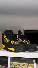 Jordan 4 | Retro Thunder 42,5, Ophalen of Verzenden, Zo goed als nieuw, Zwart