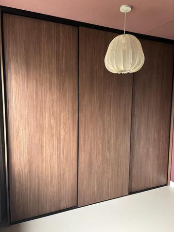 Schuifdeuren + systeem bijv. IKEA PAX kast  (kleur walnoot) beschikbaar voor biedingen