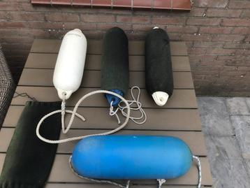stootwillen fenders beschikbaar voor biedingen
