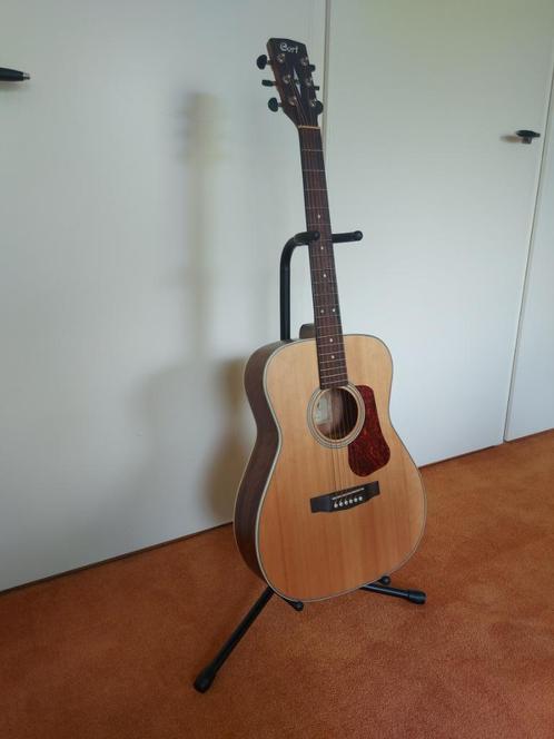 Cort L100C NS, Muziek en Instrumenten, Snaarinstrumenten | Gitaren | Akoestisch, Zo goed als nieuw, Western- of Steelstringgitaar