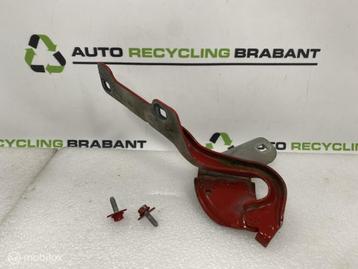 Motorkapscharnier Links Renault Clio 3 Rood ORIG 719033 beschikbaar voor biedingen