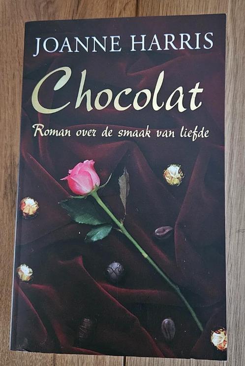 Chocolat, verfilmde bestseller roman van Joanne Harris gaaf!, Boeken, Romans, Zo goed als nieuw, Nederland, Ophalen of Verzenden
