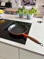 Le Creuset gietijzeren koekenpan 26 cm, Huis en Inrichting, Keuken | Potten en Pannen, Ophalen, Gebruikt, Gietijzer, Koekenpan of Braadpan