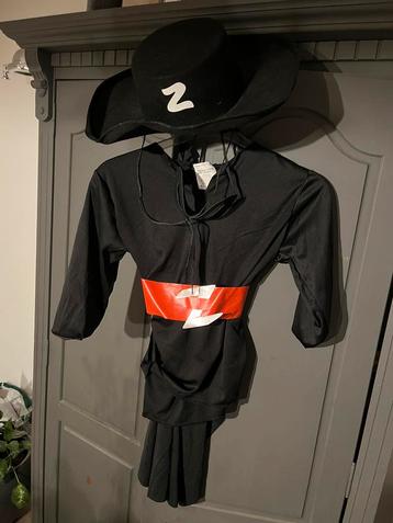 Nog als nieuw Zorro kostuum mt 7-9 jaar/ mt 134-140