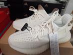 Nieuwe Yeezy Boost 350 V2 - Maat Beschikbaar!, Wit, Nieuw, Ophalen of Verzenden, Sneakers of Gympen