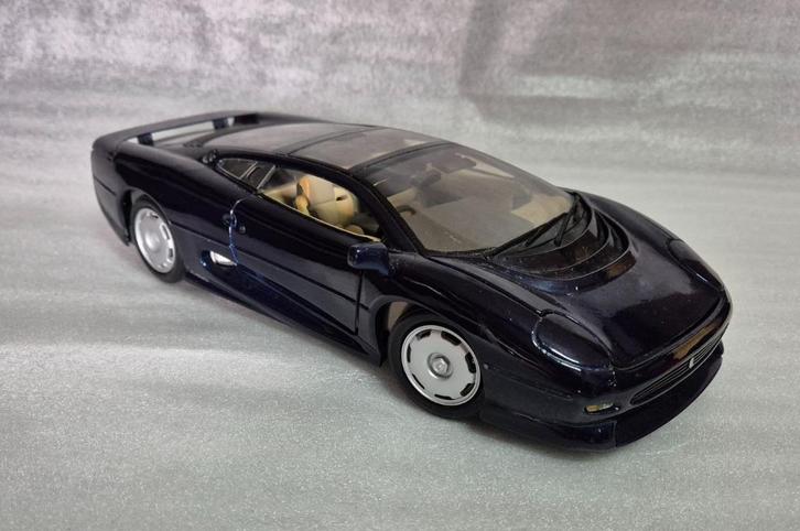 Jaguar XJ 220 Modelauto 1:18, Hobby en Vrije tijd, Modelauto's | 1:18, Zo goed als nieuw, Auto, Maisto, Ophalen of Verzenden