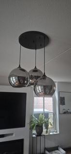 Moderne hanglamp met 3 glazen bollen, Huis en Inrichting, Lampen | Hanglampen, Ophalen, Zo goed als nieuw, Glas, Modern