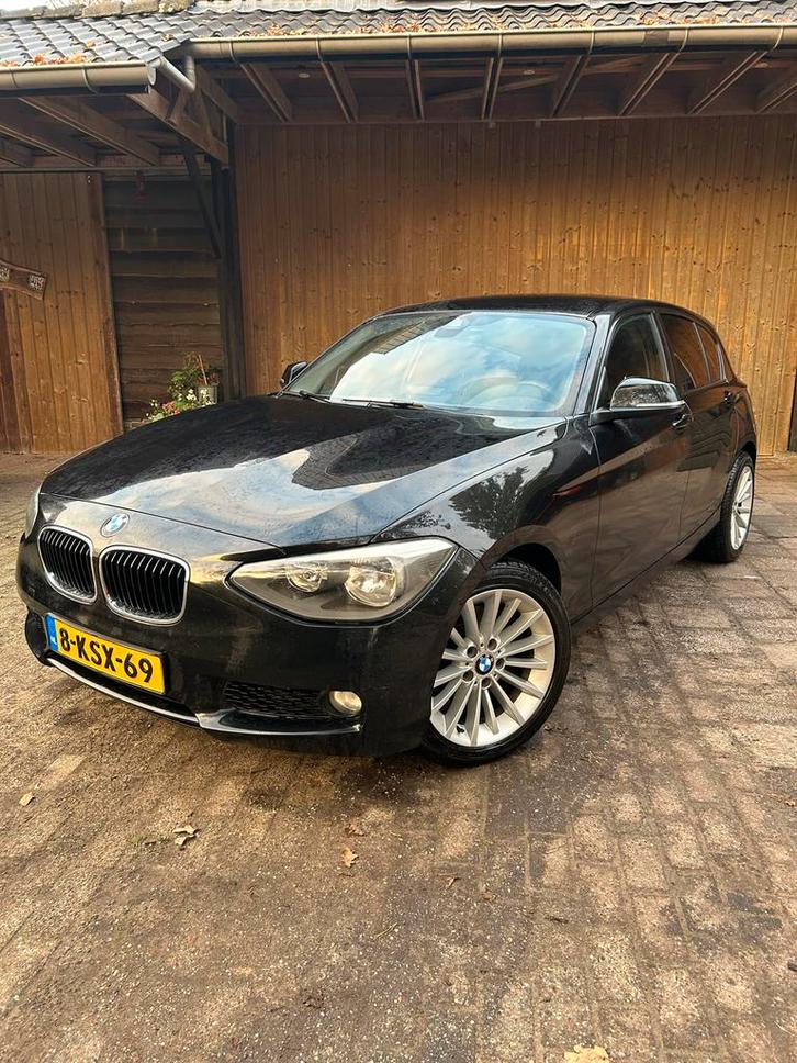 BMW 1-Serie 118I 125KW 5DR 2012 Zwart, Auto's, BMW, Particulier, 1-Serie, Airconditioning, Bluetooth, Boordcomputer, Centrale vergrendeling