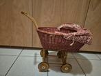 Vintage poppenwagen, Kinderen en Baby's, Speelgoed | Poppen, Ophalen of Verzenden, Zo goed als nieuw, Babypop