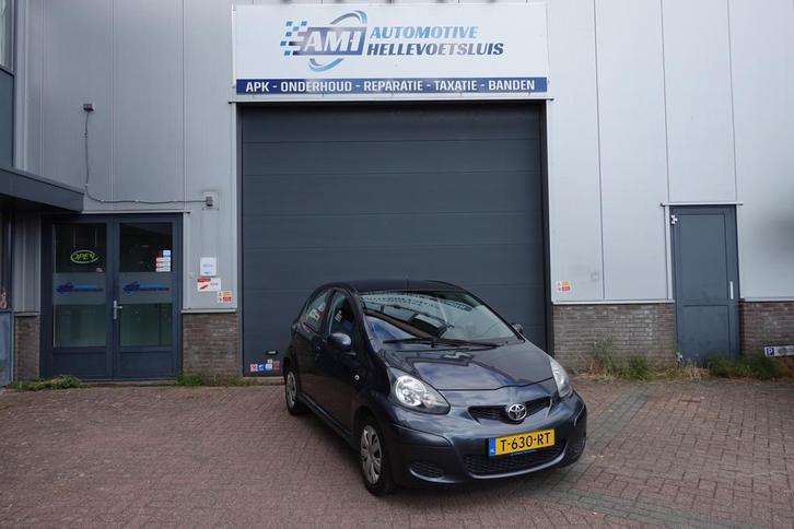 Toyota Aygo 1.0 12V Vvt-i 5DRS 2009 Grijs, Auto's, Toyota, Bedrijf, Aygo, Benzine, Hatchback, Handgeschakeld, Geïmporteerd, Zilver of Grijs