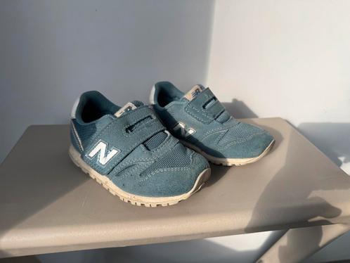 Blauwe New Balance sneakers, Kinderen en Baby's, Kinderkleding | Schoenen en Sokken, Gebruikt, Sportschoenen, Jongen, Ophalen of Verzenden