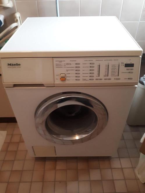 Miele Wasmachine Novo Super W933 in werkende Staat, Witgoed en Apparatuur, Wasmachines, Gebruikt, Voorlader, 6 tot 8 kg, 85 tot 90 cm
