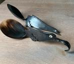 Set van 2 handgesneden hoornen lepels in vogelvorm, Antiek en Kunst, Antiek | Bestek, Ophalen of Verzenden