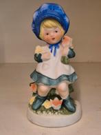 Vintage beeldje  meisje, Verzamelen, Beelden en Beeldjes, Ophalen of Verzenden, Gebruikt, Mens