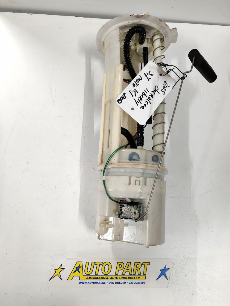 Jeep Liberty/Cherokee benzinepomp 2005-2007, Gebruikt, PO Box 21-8004 | Auburn Hills, MI 48321-8004, Ophalen of Verzenden, Jeep